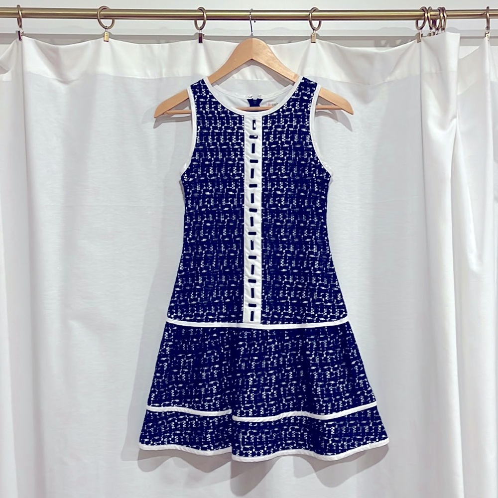 lace dress